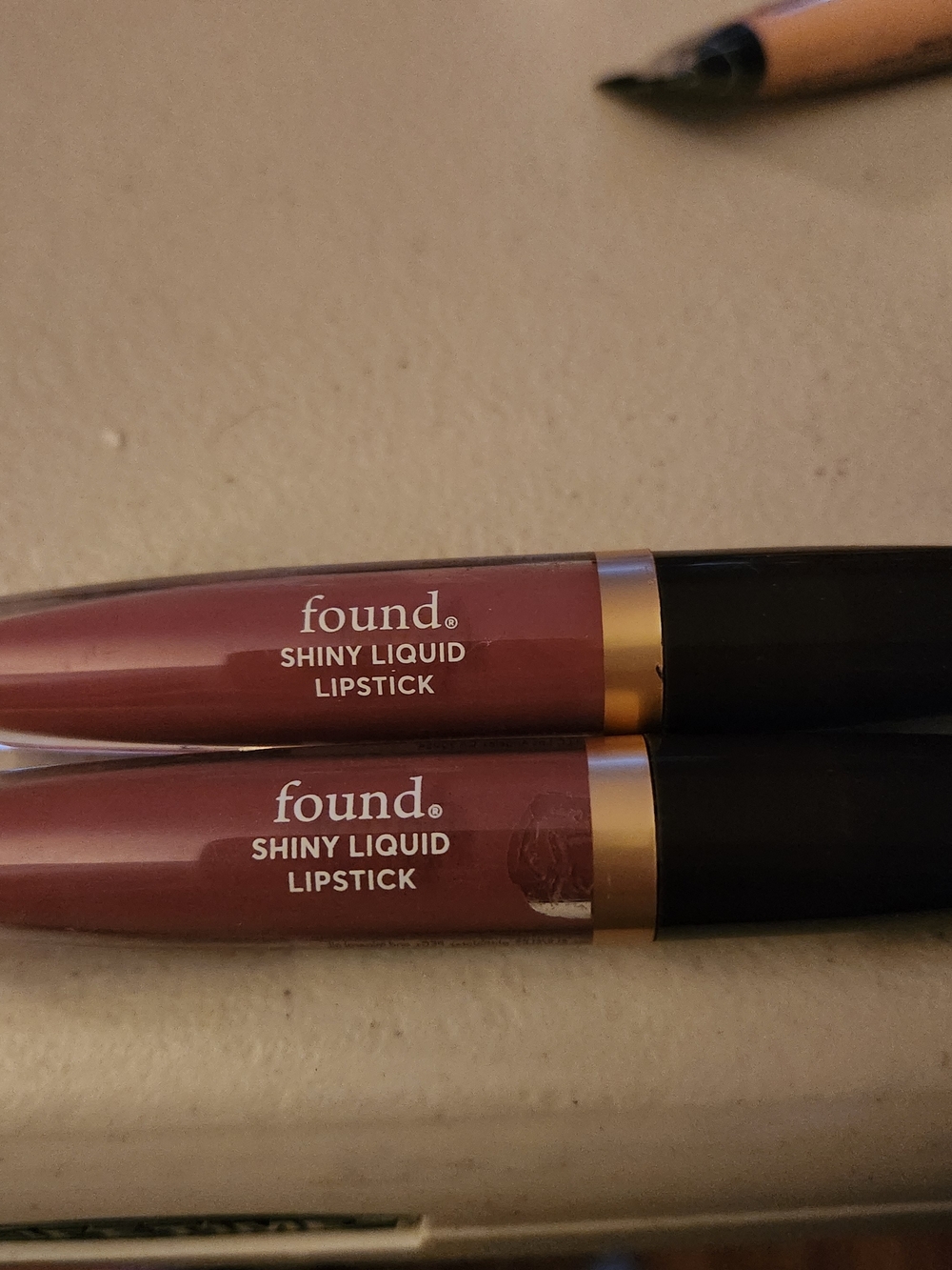 Found Shiny Liquid Lipstick, 140-DESIRE, 0.11 FL OZ, Lot of 2